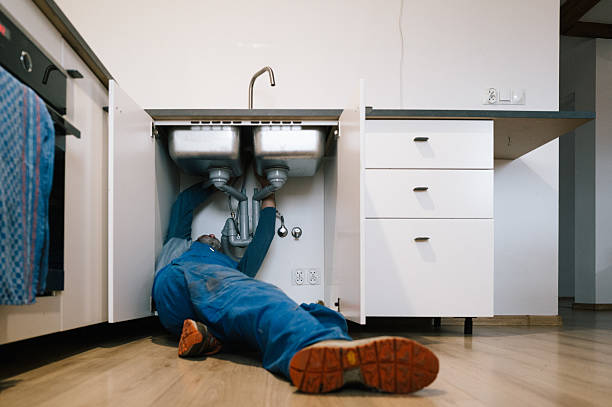 Professional Drain Cleaning technician working in Wallingford, KY